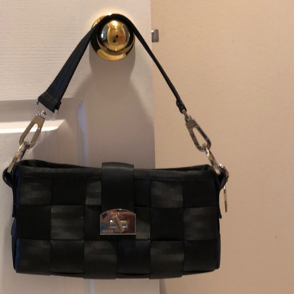 Black Harvey seatbelt purse